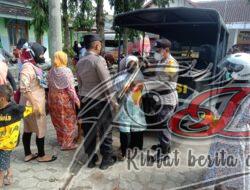 Tarik Minat Warga Untuk Vaksin, Polres Magetan Berbagi Minyak Goreng