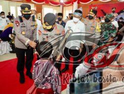 Kabareskrim Polri dan Kapolda Jatim Cek Pelaksanaan dan Pencapaian Vaksinasi Covid-19 di Pamekasan