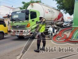Jalan Raya Manyar, Gresik Macet, Camat Manyar Geram Segerakan Proses Pelebaran Jalan Raya