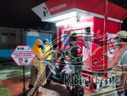 Koramil Andong Bagi Masker Gratis Saat Gelar Operasi Yustisi Malam Hari