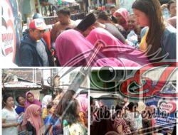 Ketua Umum HIPPMA Pimpin Berbagi Minyak Goreng Gratis Untuk Warga