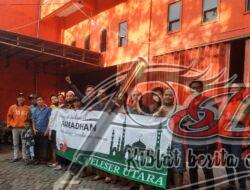 Komunitas Tleser Utara Mengadakan Acara Bagi-bagi Takjil Gojek Online Surabaya