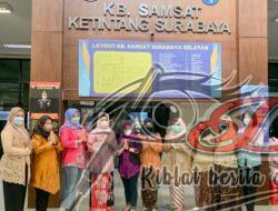 Peringati Hari Kartini, Polwan Polda Jatim Berikan Pelayanan dengan Busana Kebaya