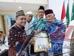 Pemberian 21 Piagam Penghargaan Tokoh Penggiat Dakwah, Warnai Kajian Pencerah Muhammadiyah Krembangan Surabaya
