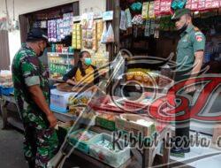Danramil, Babinsa dan Koramil 03 Bulu, Kunjungi Toko Pantau Minyak Goreng