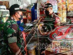 Turun ke Pasar, Babinsa Koramil 03 Bulu Pantau Langsung Harga Minyak Goreng