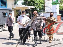 Wakapolres Pelabuhan Tanjung Perak Tinjau Posko Check Points di RPH Sidotopo