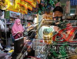 Anggota Koramil 11 Polokarto Pantau Harga dan Stok Migor