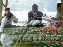 Wakil Ketua Komisi B DPRD Jatim, Sebar 50 Ribu Benih Ikan di Ranu Segaran
