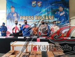 Ditpolairud Polda Jatim Ringkus Sindikat Penyelundupan Benih Lobster Luar Negeri