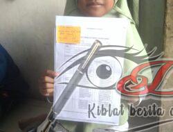 Kebahagiaan Terpancar Dari Mata Sindi Putri Berusia 13 Tahun