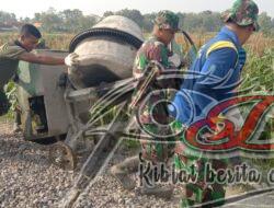 Gunakan Taktik Tempur, Anggota Satgas TMMD Pindahkan Mesin Molen