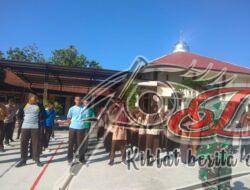 Babinsa Koramil Kalijambe Latih Disiplin Siswa Dengan PBB