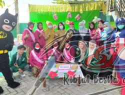 Ada Superhero Batman dan Captain America di Posyandu RW 09 Griya Kencana Gresik