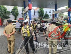 Polrestabes Surabaya Bersama 3 Pilar Siagakan Personel di SPBU, Pasca Kenaikan Harga BBM