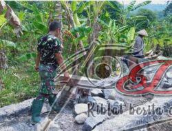 Babinsa Simo Tumbuhkan Semangat Gotong Royong Desa Sumber