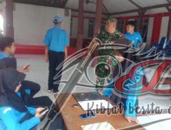 Babinsa Kemusu Latih Petugas Upacara Hari Sumpah Pemuda