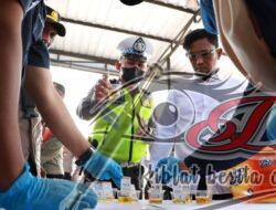 Ratusan Personel Polresta Mojokerto Jalani Tes Urine Mendadak