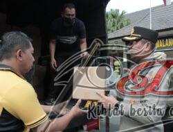 Polresta Malang Kota Berangkatkan Bantuan Kemanusiaan ke Lumajang