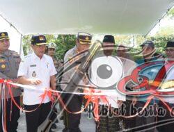 Polres Lamongan Bantu Bedah Rumah Warga yang Tak layak Huni