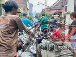 Kegiatan Kerja Bakti Lingkungan Warga Jalan Petemon Kali II Surabaya