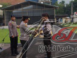 Kapolda Jatim Berikan Penghargaan Terhadap Satpam Terbaik Di Jatim