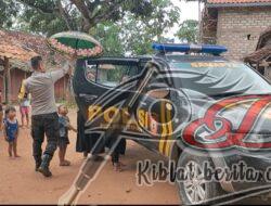 Viral, Bhabinkamtibmas Desa Kara Bantu Antar Ibu Melahirkan