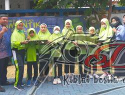 Mahasiswa KKN UMS Praktek Menanam Biji Kangkung secara Microgreen di SD Muhammadiyah 22 Surabaya