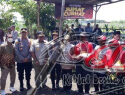 Polres Pelabuhan Tanjung Perak Gelar Baksos Dan Pembagian Sembako Ke Warga Di Jumat Curhat