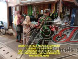 Blusukan ke Pasar Tradisional, Babinsa Cek Harga Sembako