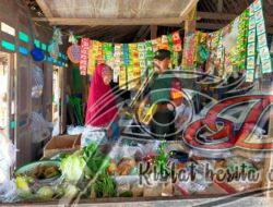 Babinsa Turun ke Wilayah Cek Harga Sembako