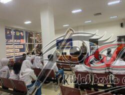 Sebanyak 52 Siswa SMAN 4 Surabaya Rasakan Kemudahan Program SIM Cak Teko Goes To School