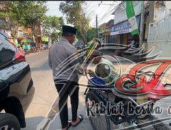 Jum’at Berkah, Kapolres Bangkalan Tebar Kebaikan Berbagi Dengan Tukang Becak