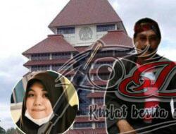 Pembina GKS Sekaligus Ketua Laskar Merah putih, Memberikan Apresiasi Kepada Syakirah Amalia yang berprestasi diterima di FKUI Jalur Prestasi.