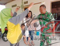 Cegah Stunting, Babinsa Sumberjo Aktif Dampingi Posyandu