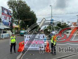 Bantu Urai Kepadatan di Pelabuhan Ketapang, Polres Situbondo Alihkan Kendaraan Menuju Banyuwangi Lewat Jalur Selatan