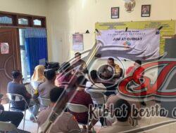 Kapolsek Gunung Anyar Dengar Seluruh Curhatan Dan Beri Edukasi Warga di Wilayah Hukumnya