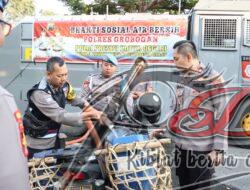 Polri Salurkan Bantuan Air Bersih Atasi Kekeringan di Grobogan