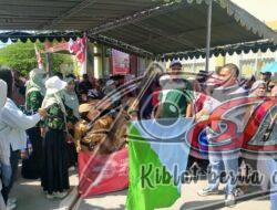 Semarak HUT ke-78 RI, Camat Susilo Berangkatkan Karnaval TK se-Kecamatan Menganti