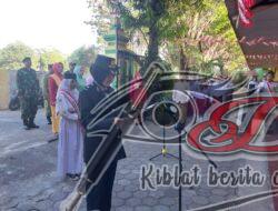 Tanamkan Cinta Tanah Air, Babinsa Tipes Upacara HUT RI Ke-78 di SDN Slembaran