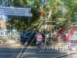 Bagai Macan Ompong, Satpol-PP Pemkab Sampang Tak Berani Tertibkan Spanduk H.Her