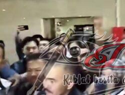 Komarudin Dijadikan Tersangka, Puluhan Advokat Gruduk Mabes Polri