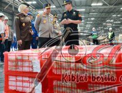Pastikan Ekport Import Lancar Kapolda Jatim Bersama Kajati dan Kakanwil Bea Cukai Sidak Pelabuhan Perikemas