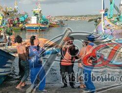 Tim SAR Gabungan Polresta Banyuwangi Berhasil Temukan ABK yang Hilang di Pantai Grajagan