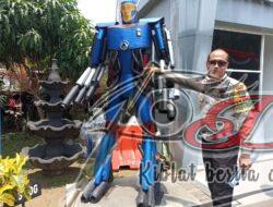 Ratusan Knalpot Brong Sitaan Dijadikan Patung Robot Oleh Polresta Malang Kota, Kreatif dan Edukatif