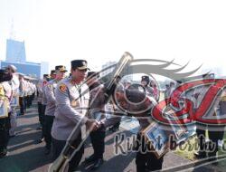 Kapolda Jatim Beri Penghargaan Untuk 216 Personel Polri dan PNS Polda Jatim