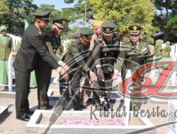 Sehari Jelang HUT TNI dan HUT Kodam IV/Dip, Kodim Sragen Ziarah dan Anjangsana