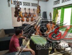 Pengusaha Pengrajin Gitar Tak Luput Dari Komsosnya Babinsa Danukusuman