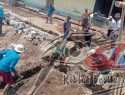 Babinsa Koramil Banyudono Turut Serta Rotong Royong Membangun Mushola
