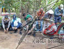 SDM Polrestabes Surabaya Tanam Ratusan Pohon Mangrove, Dalam Rangka Polri Melestarikan Lingkungan